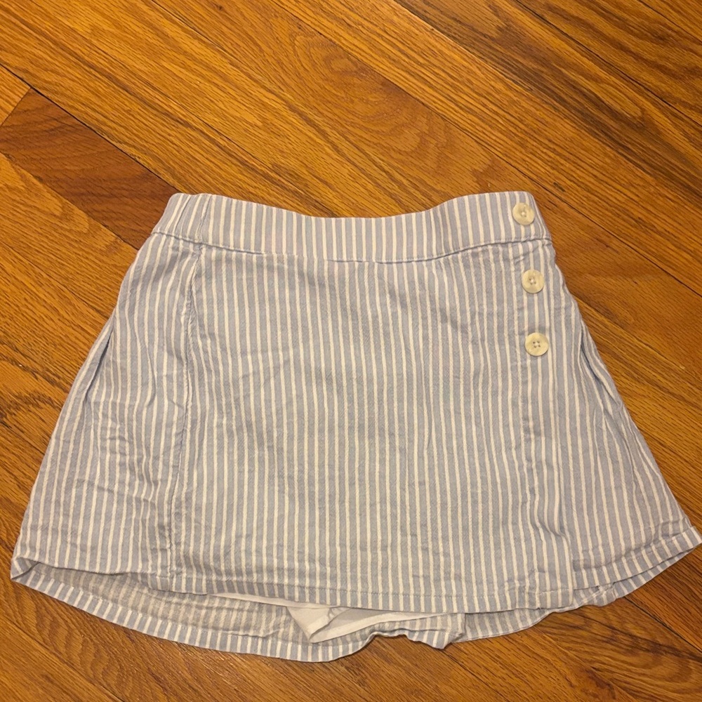 Abercrombie Kids Blue and White Striped Skort 9/10
